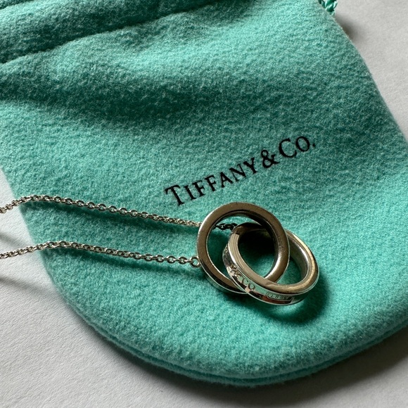 Tiffany & Co Interlocking circle necklace - Picture 3 of 11